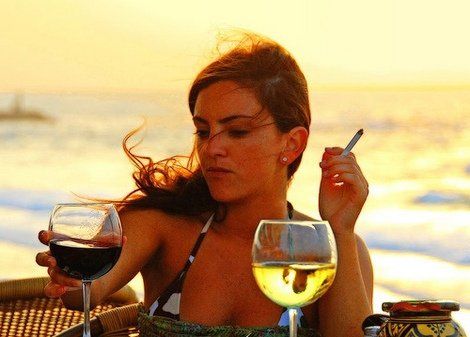 تم تسمية الدول التي تدخن فيها النساء أكثر من الرجال