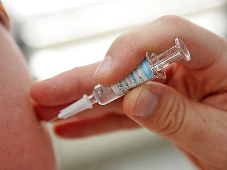 لقاح جديد للسرطان يطيل العمر